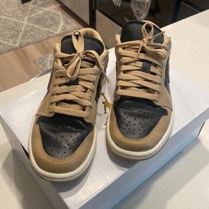 Desert/Black Sail Women's Air Jordan 1 Low